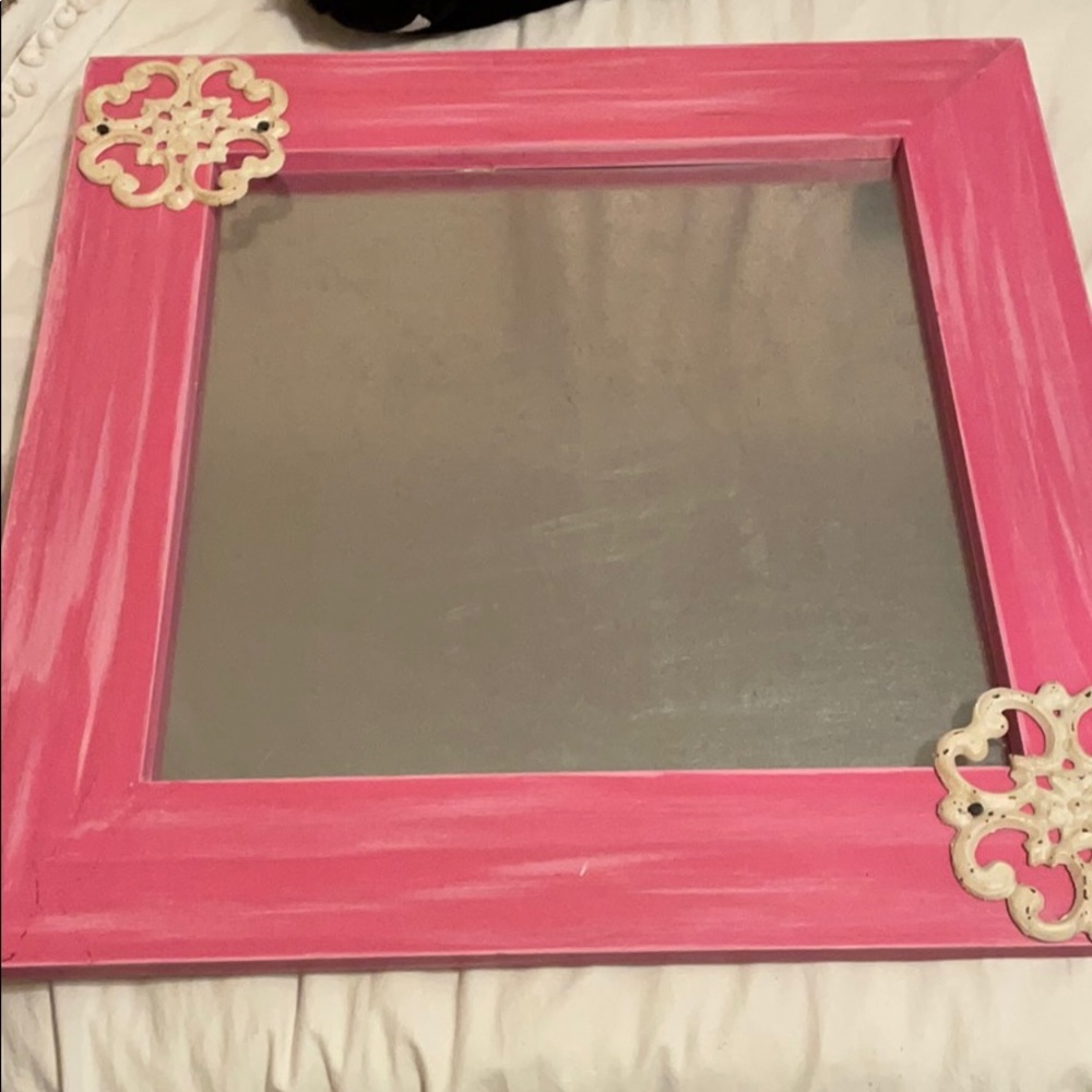 Magnetic decorative Piece